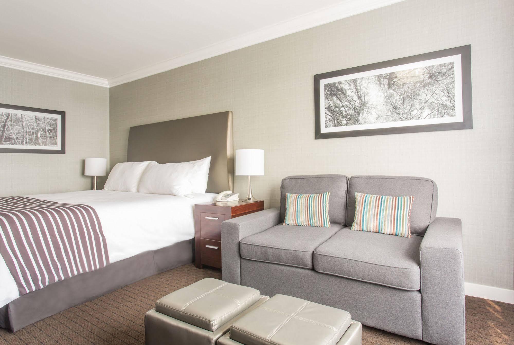Sandman Hotel Red Deer Ngoại thất bức ảnh