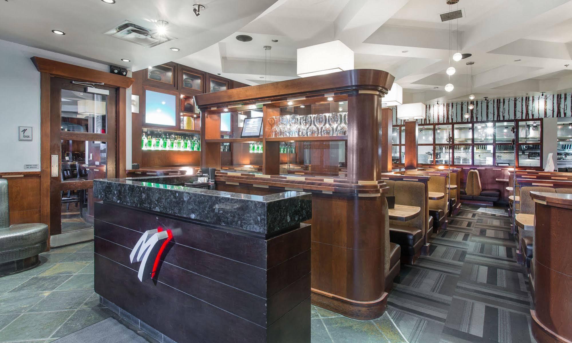 Sandman Hotel Red Deer Ngoại thất bức ảnh