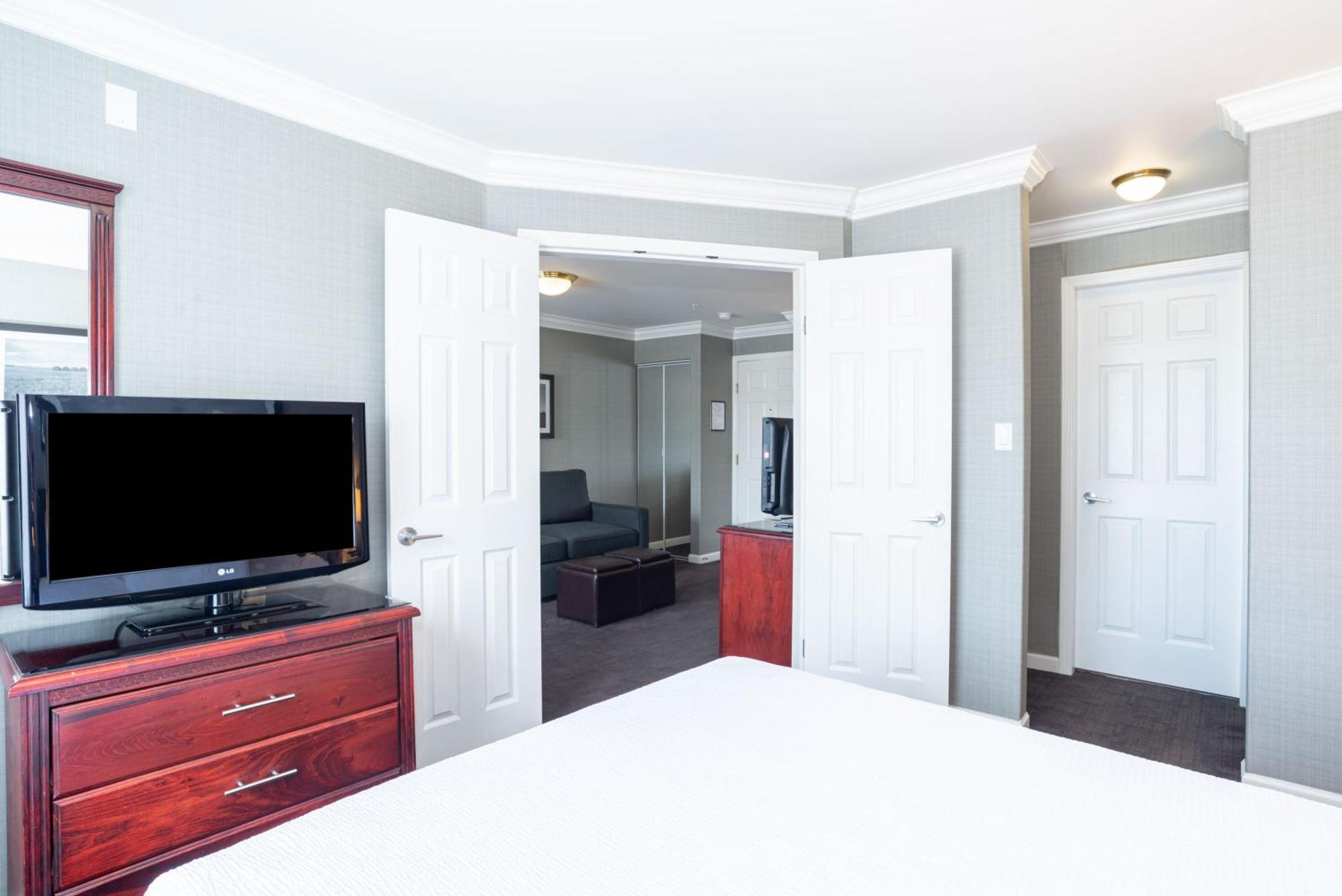 Sandman Hotel Red Deer Ngoại thất bức ảnh