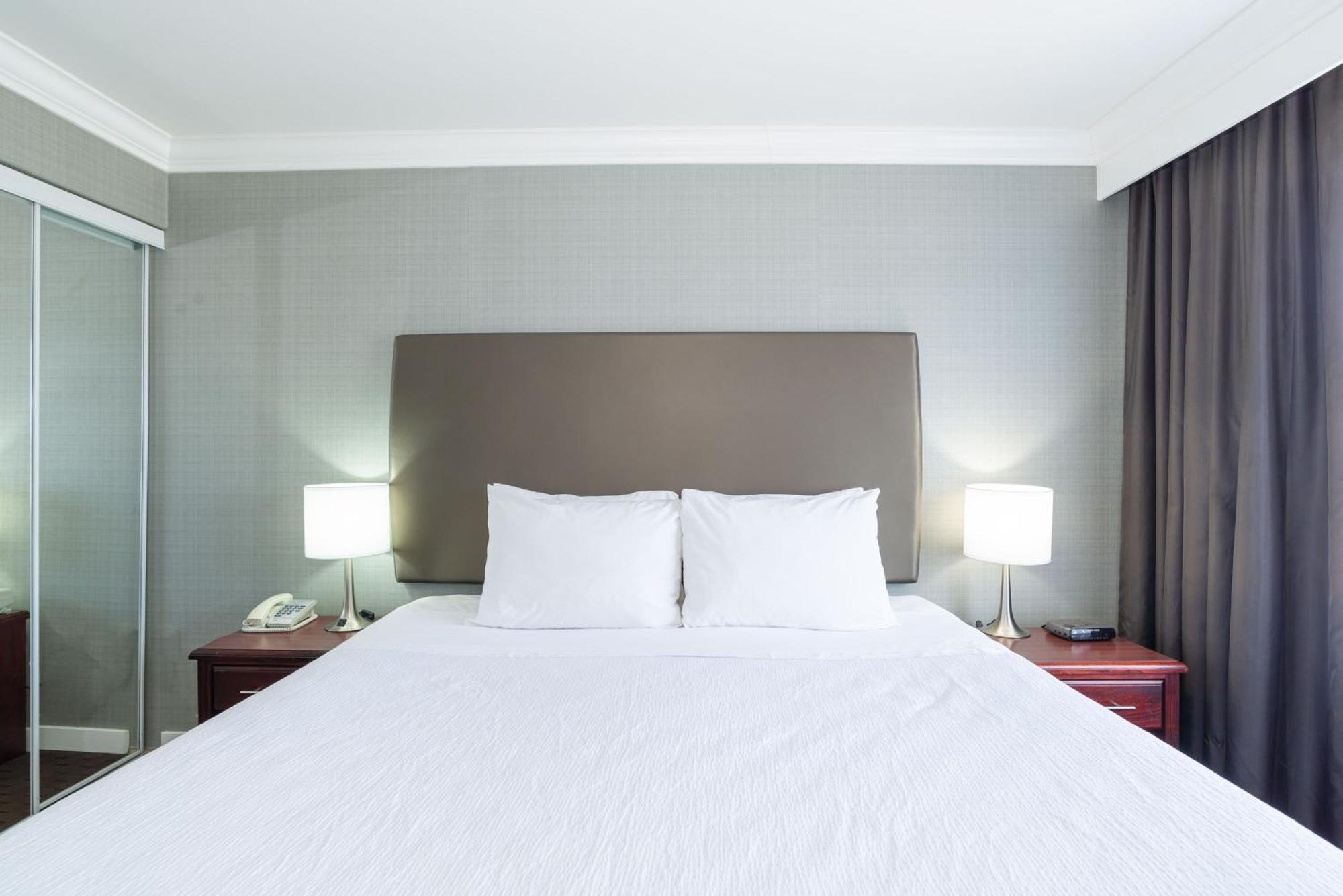 Sandman Hotel Red Deer Ngoại thất bức ảnh