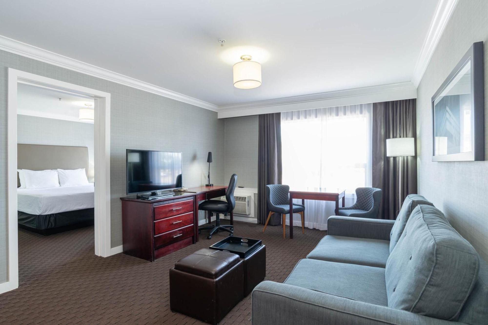 Sandman Hotel Red Deer Ngoại thất bức ảnh