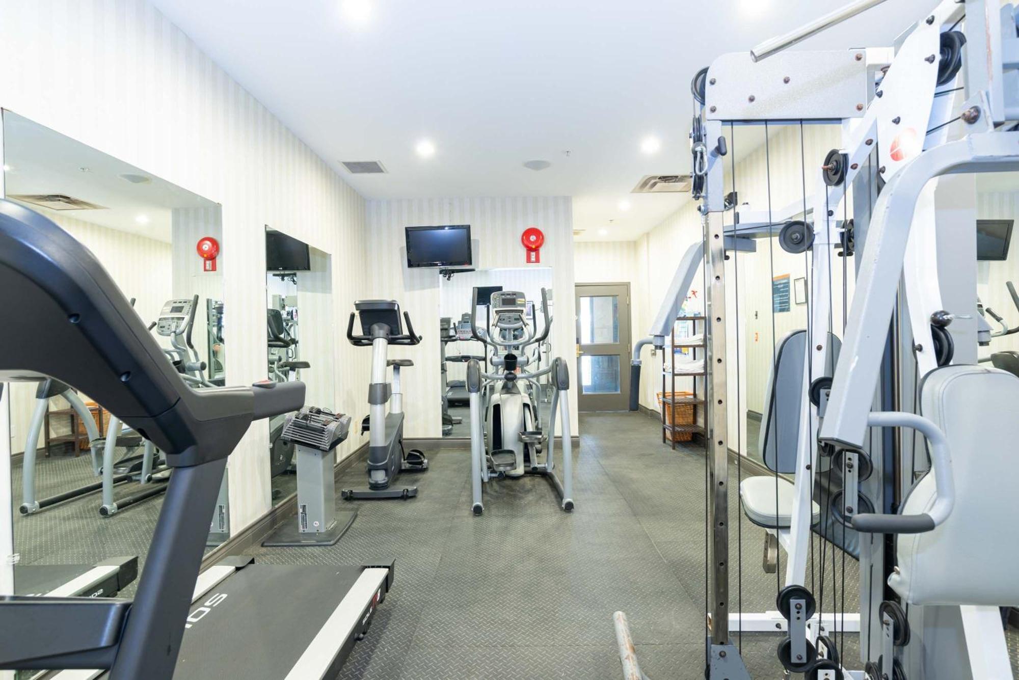Sandman Hotel Red Deer Ngoại thất bức ảnh