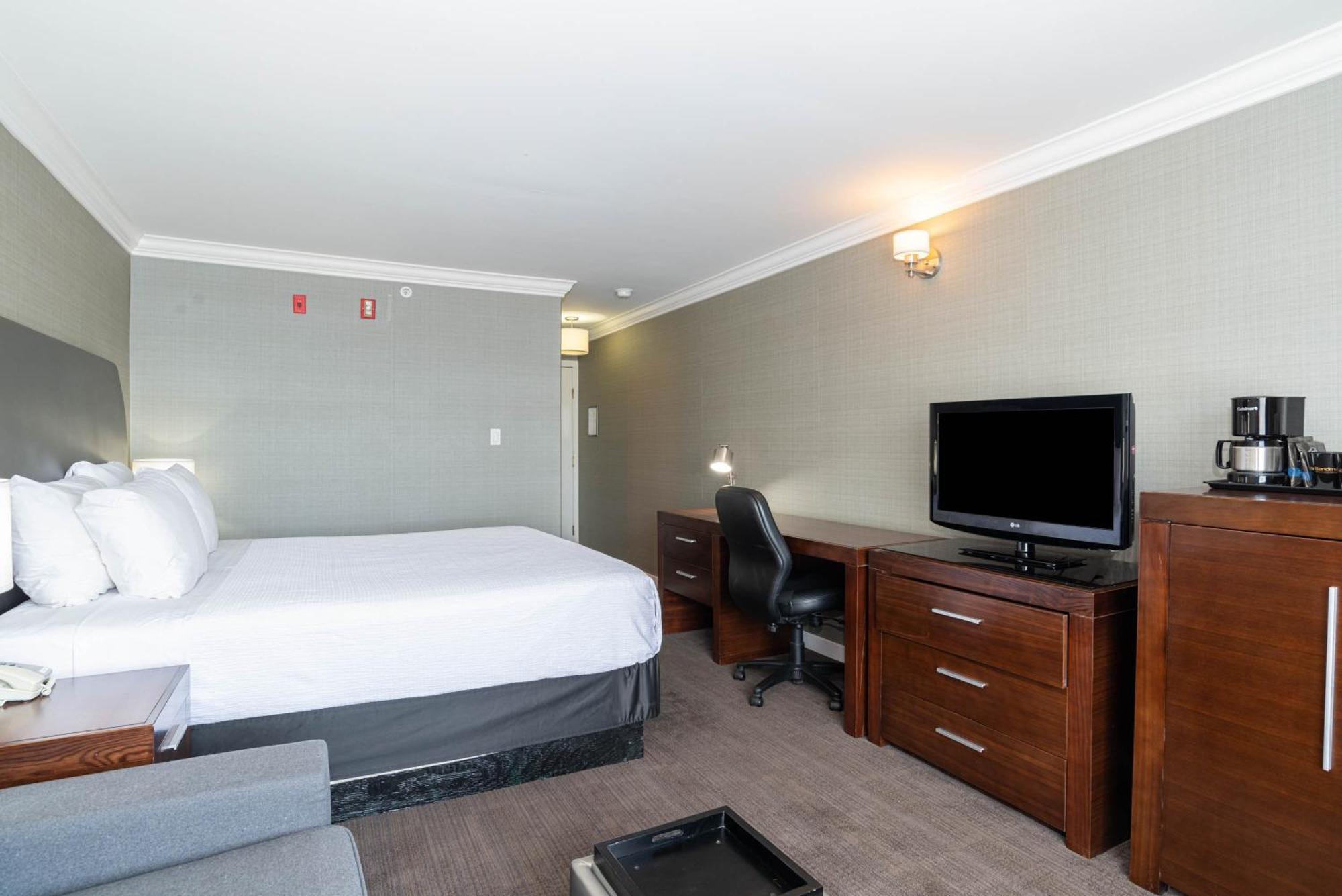 Sandman Hotel Red Deer Ngoại thất bức ảnh