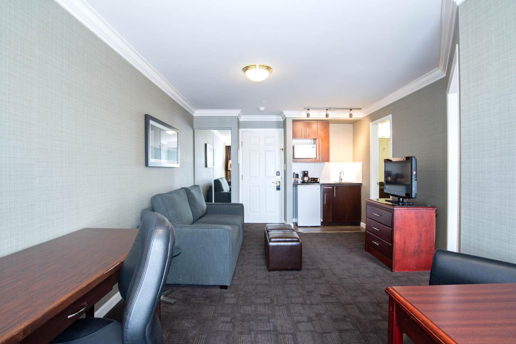 Sandman Hotel Red Deer Ngoại thất bức ảnh
